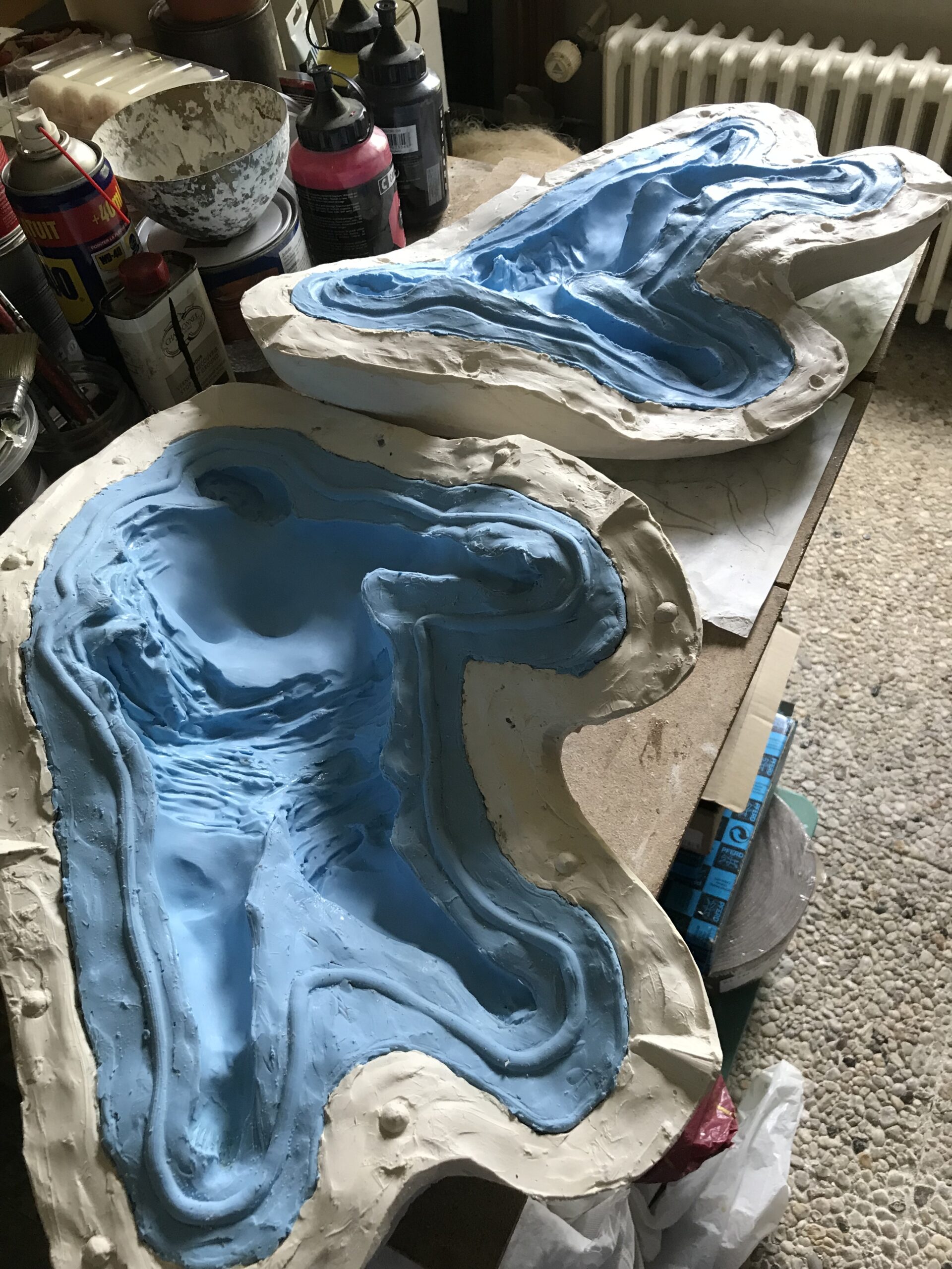 Series « Expo de poche » © jm fichot/adagp La Grèce,  2024-2025. Scène 11